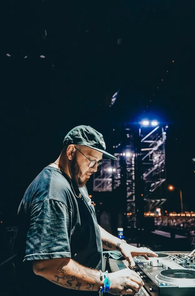 Dj Elfo Rels B opening V