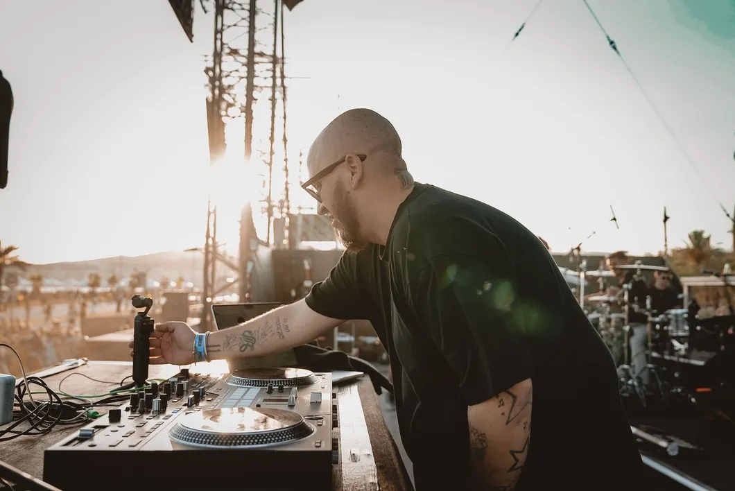 Dj Elfo Rels B opening V